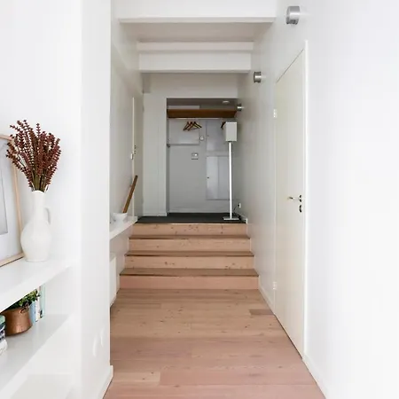 Апартаменты 2ndhomes Loft With & Balcony By The White Church Хельсинки